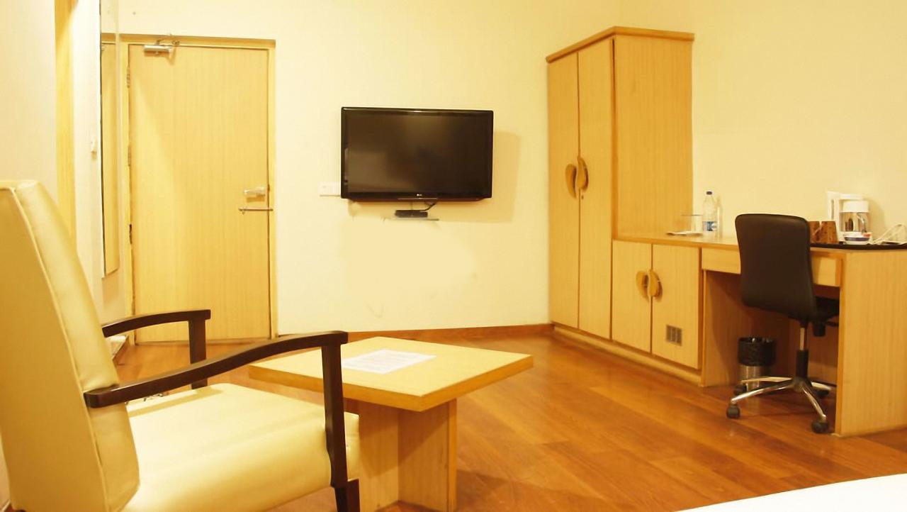 Classic Luxury Service Apartments Visakhapatnam Esterno foto