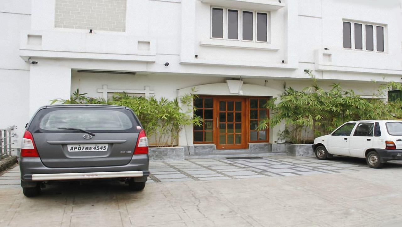 Classic Luxury Service Apartments Visakhapatnam Esterno foto
